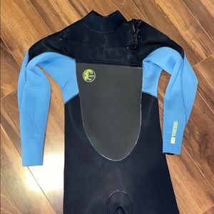 O’Neill youth wetsuit 10 GUC 3/2